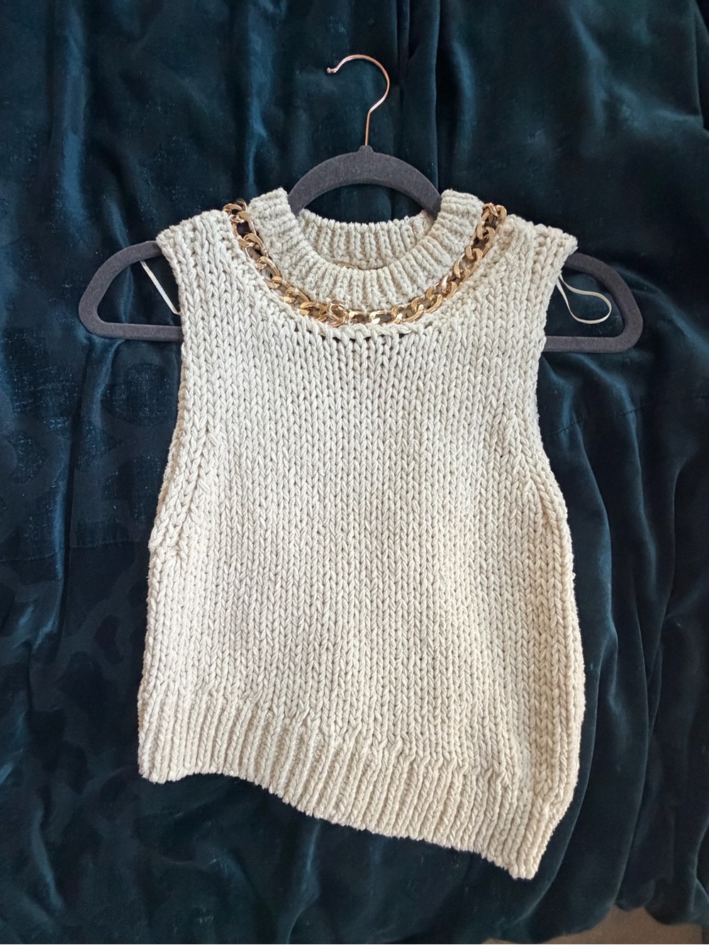 Zara Asymmetric Hem Knit Top with Gold Chain - Ecru Size small